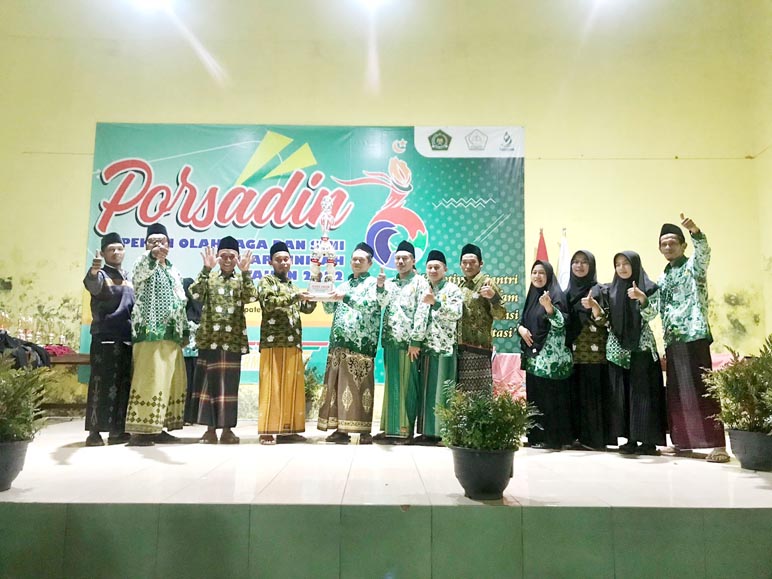 630 Santri Ramaikan PORSADIN Kecamatan Garung, Lomba Dua Bidang Kategori