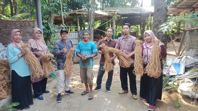 Asah Jiwa Wirausaha Anggotanya, Karang Taruna Sunan Geseng Gelar Study Banding