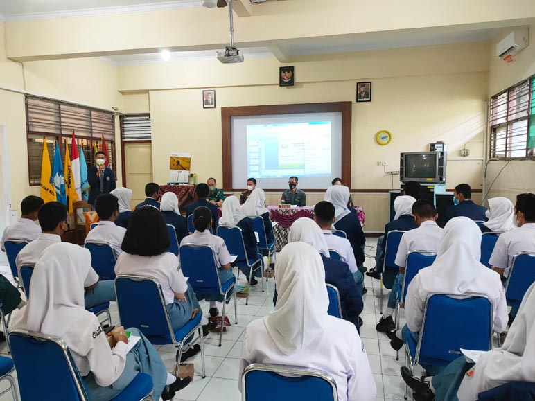 Kenali Hukum Jauhkan Hukuman, Siswa SMKN 2 Magelang Ikuti Kegiatan JMS