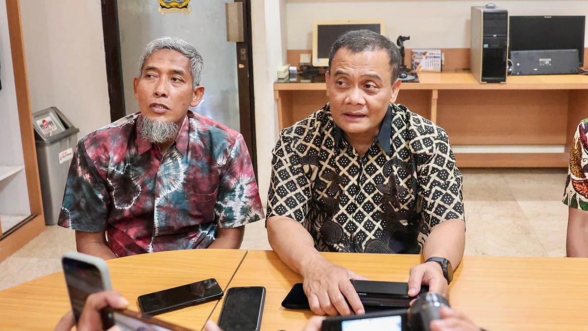 WFH Pemprov Jateng Bukan Libur Terselubung, Ahmad Luthfi Pasang Sistem Pelacakan Ketat