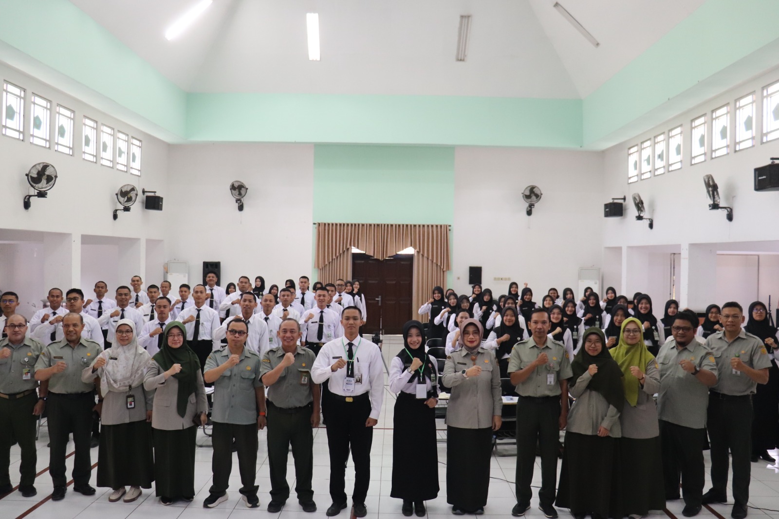 Peluang Besar Menanti! 61 Mahasiswa Polbangtan Kementan Dibekali Keahlian Animal Welfare