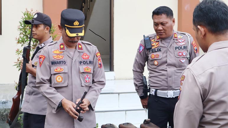 Wakapolres Temanggung Pimpin Pemeriksaan Senpi Anggota