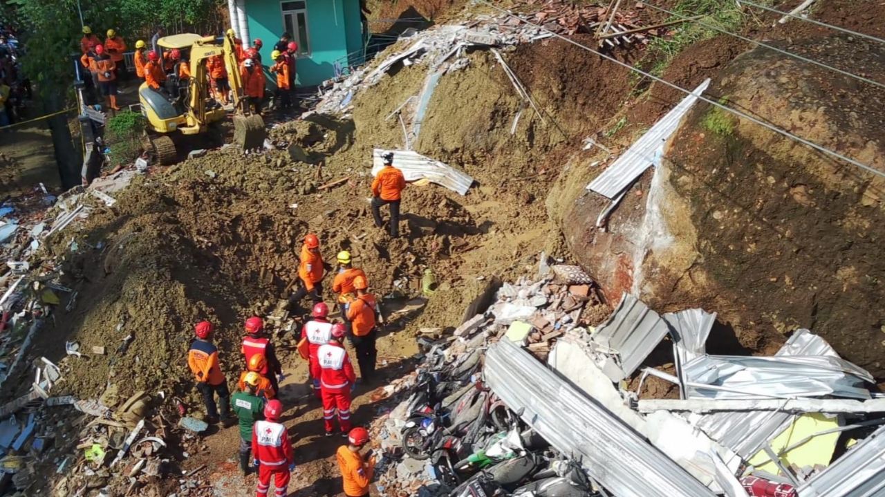 Tebing Longsor di Bruno Purworejo, Empat Warga Tewas Tertimpa Batu Raksasa