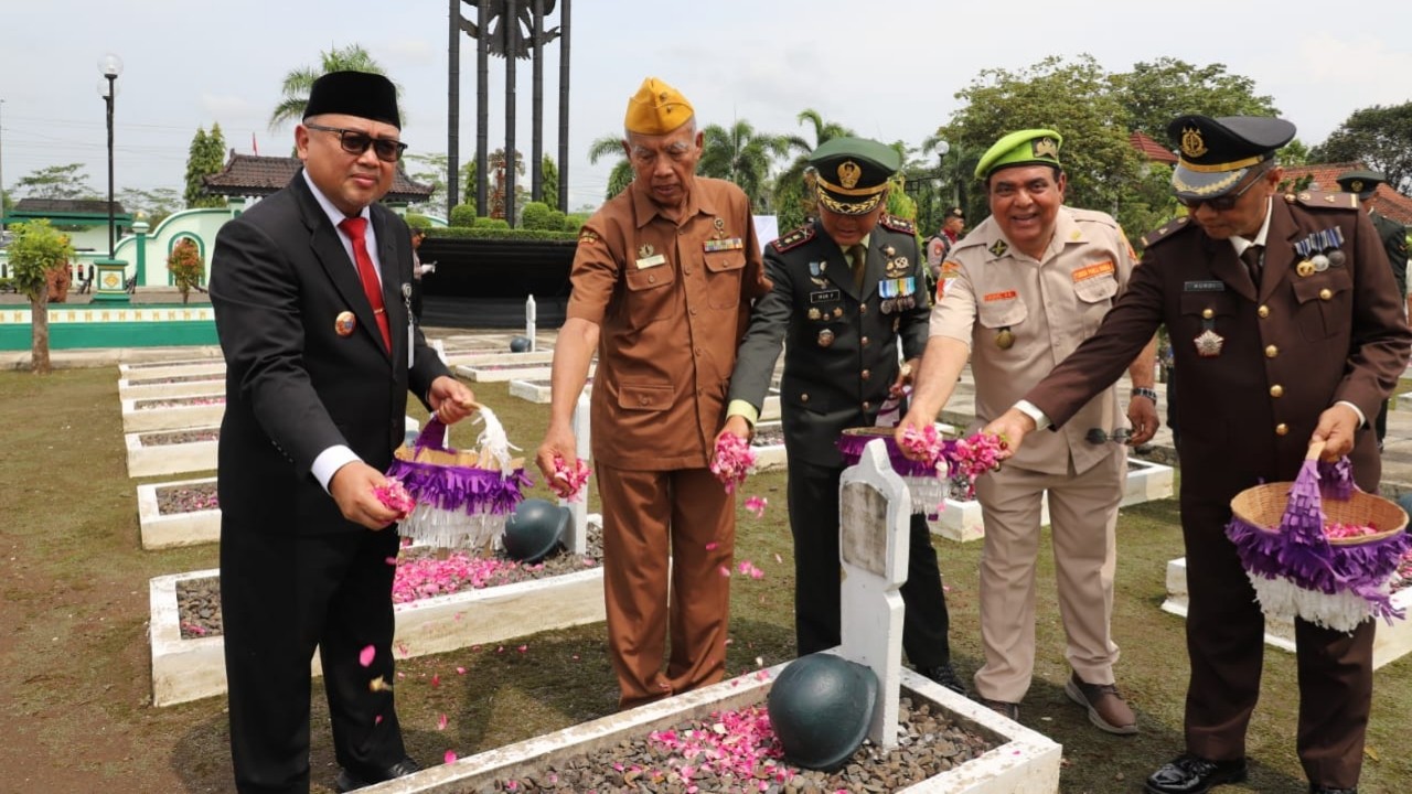 Pjs Bupati Purworejo: Hari Pahlawan Momentum Perkuat Kesetiakawanan Sosial