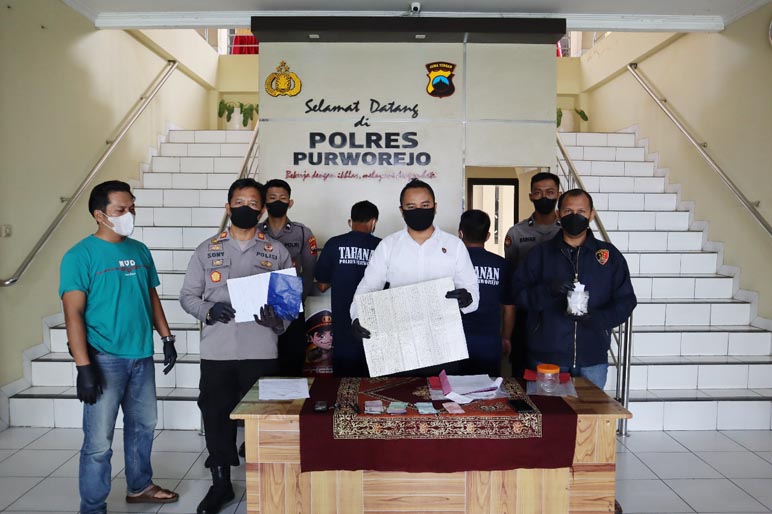 Penjual dan Pengepul Togel Asal Desa Wirun Purworejo Diringkus Polisi