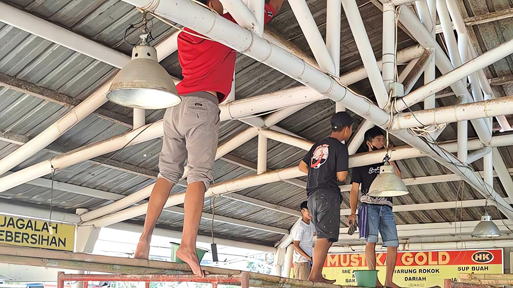 DPRD Desak SE Meliburkan Shelter Tuin van Java Alun-alun Kota Magelang Ditarik