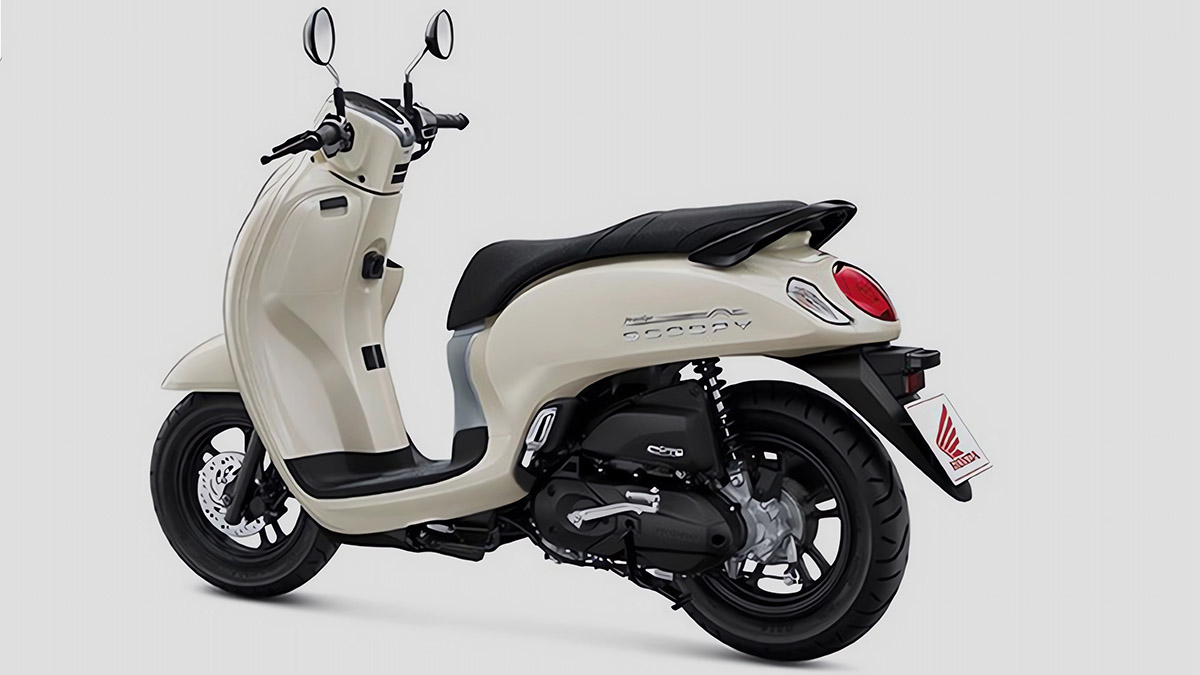 Honda Scoopy Punya Warna Baru Nih, Diprediksi Jadi Best Seller di 2024, Bisakah Rebut Posisi Yamaha Fazzio?