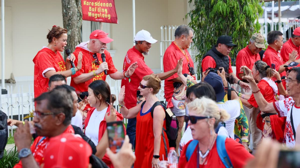 Ajang Red Dress Run Interhash 2026 di Magelang Diikuti Ribuan Pelari 44 Negara