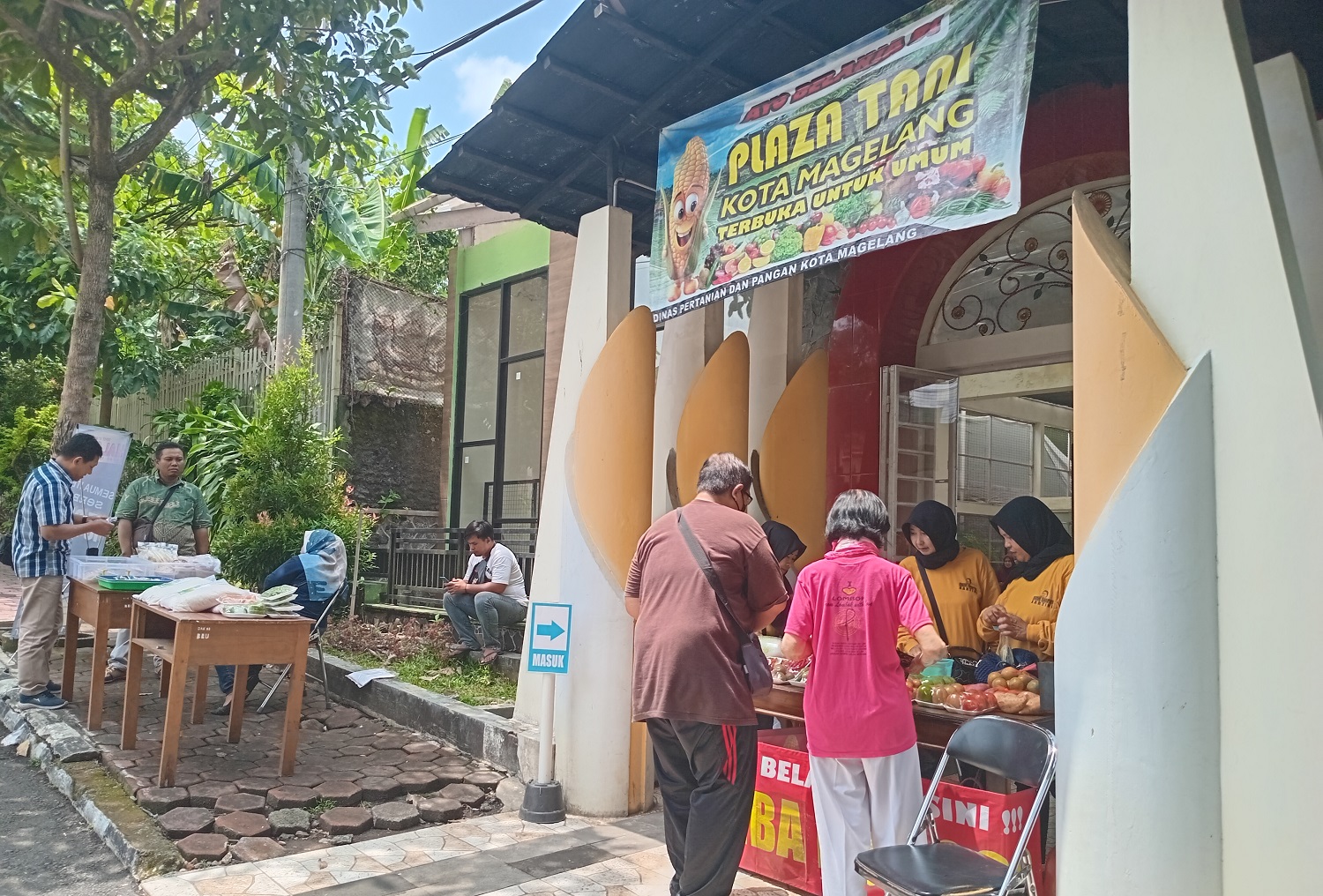 Nikmati Promo Sayur dan Buah Segar Murah Serba 15 Ribu di Plaza Tani Dispertan Kota Magelang