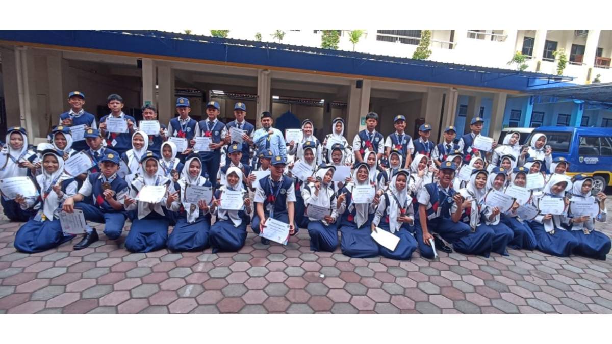 Peringatan Hari Pahlawan Jadi Momentum Apresiasi 52 Siswa Berprestasi di SMP Mutual