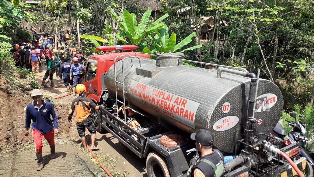 Tidak Ada Korban Jiwa, BPBD Sigap Bantu Rumah Warga Borobudur Korban Longsor 