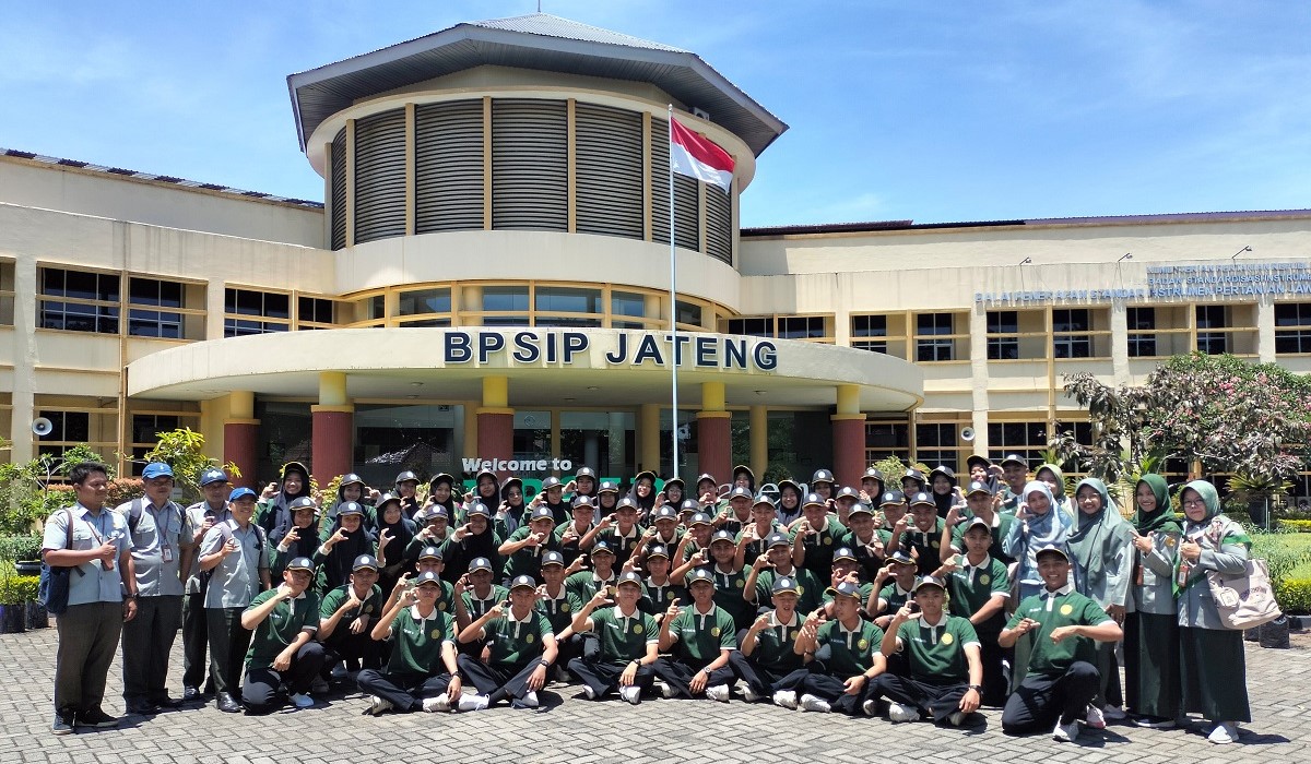 Pikat Generasi Muda, Kementan Kenalkan Peluang Bisnis Ayam KUB