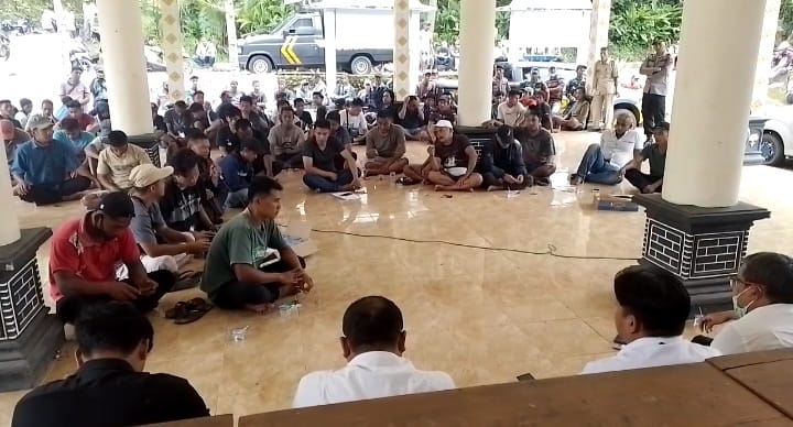 Ratusan Warga di Kecamatan Bener Purworejo Tuntut CSR Pelaksana Proyek Bendungan