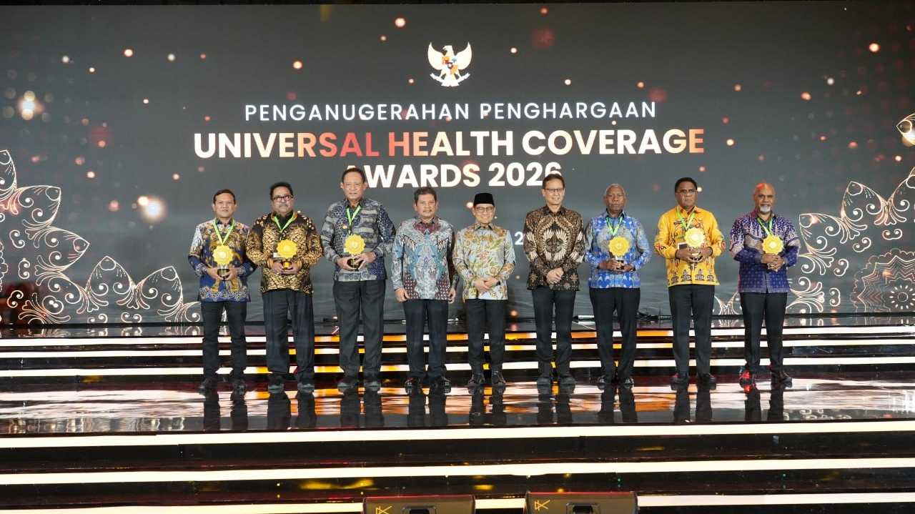Komitmen JKN Terjaga, Kota Magelang Terima UHC Awards 2026