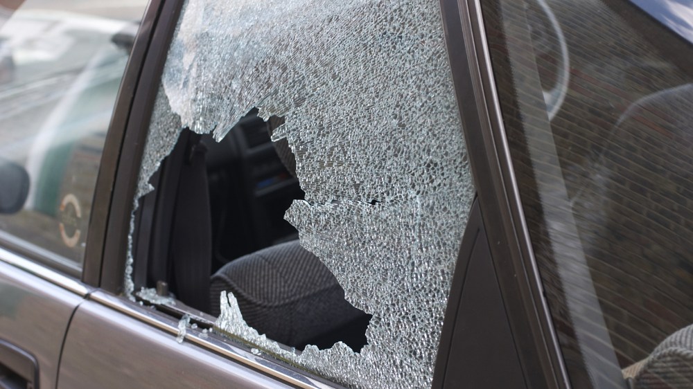 WASPADA! Aksi Teror Pecah Kaca Mobil di Magelang Marak Lagi