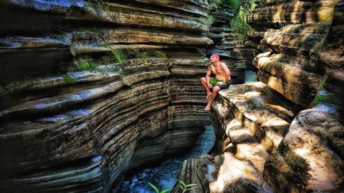 Air Terjun Ditengah Sawah! Curug Lumbung Purworejo Pesona Alam yang Terukir Alami