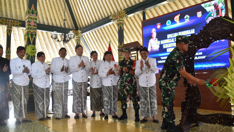 TMMD Sengkuyung Tahap III Dibuka, Bupati Wonosobo: Perkuat Semangat Kebersamaan Membangun Desa