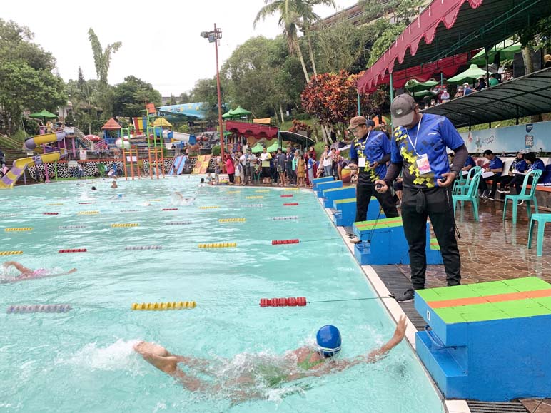 435 Atlet Jateng-Jatim Ramaikan Fun Swimming TKL Ecopark 2022 di Kota Magelang 