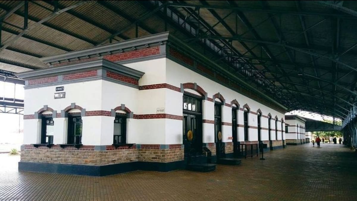 Melihat Sejarah Perkeretaapian Indonesia Di Museum Am