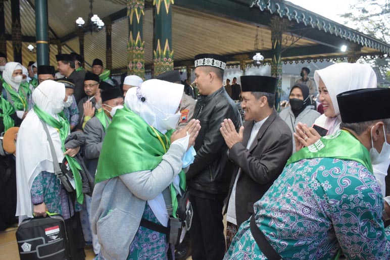 353 Calhaj Asal Wonosobo Bertolak Ke Donohudan, Ini Pesan Bupati untuk Mereka