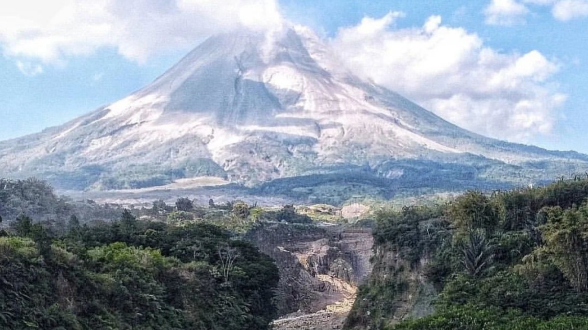 7 Wisata Magelang View Gunung Merapi, Ada Desa Hilang Sejak Tahun 1961!