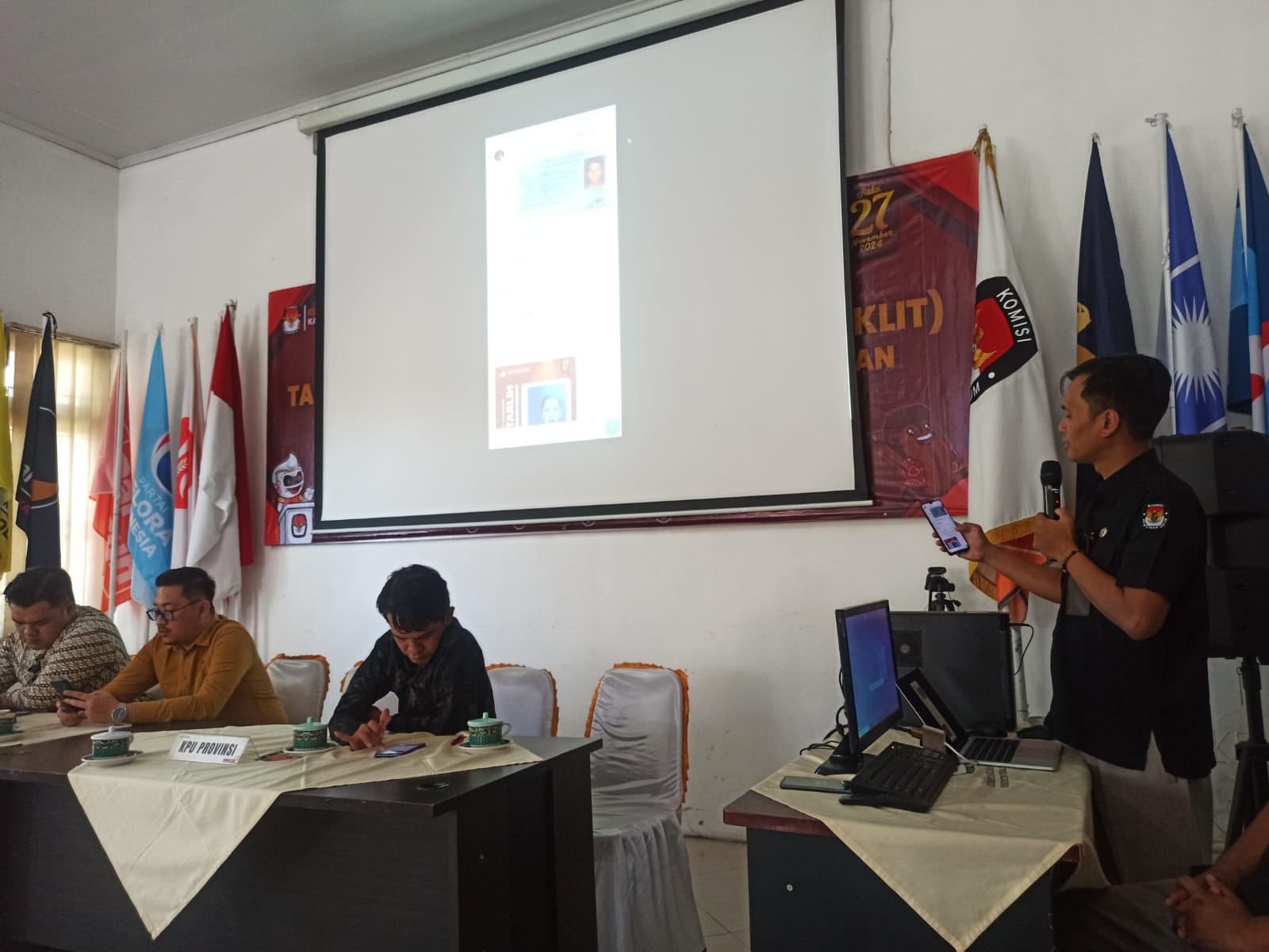 KPU Temanggung Luncurkan WA Both, Satu-satunya di Jateng