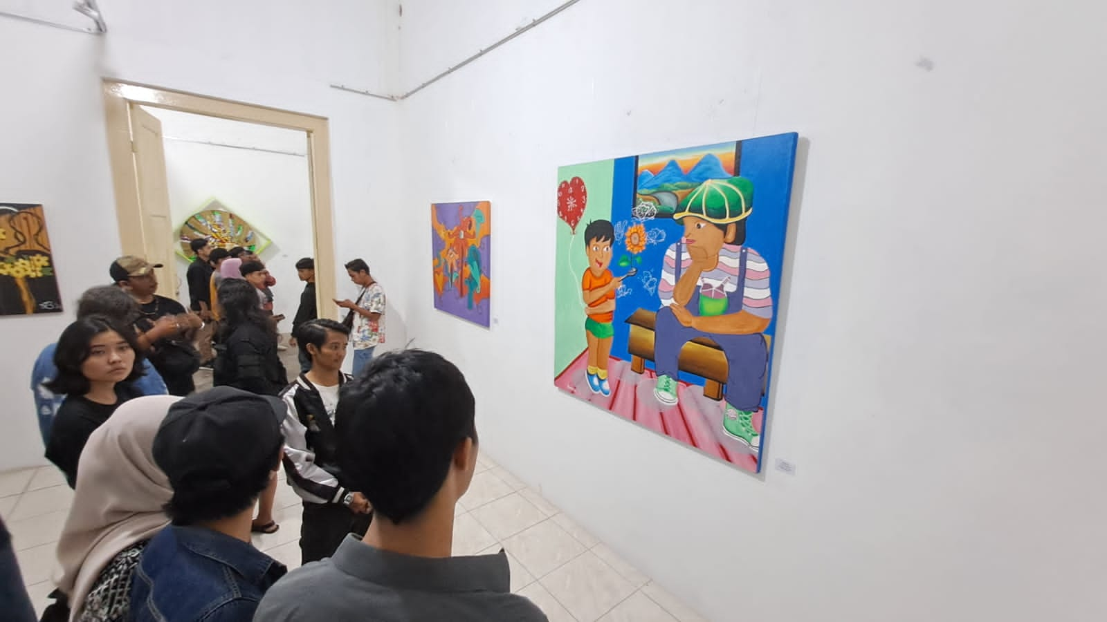 Kunjungi Pameran Seni Rupa di Lokabudaya, Ada 35 Lukisan Kontemporer Karya Anak Muda Kota Magelang Dipajang