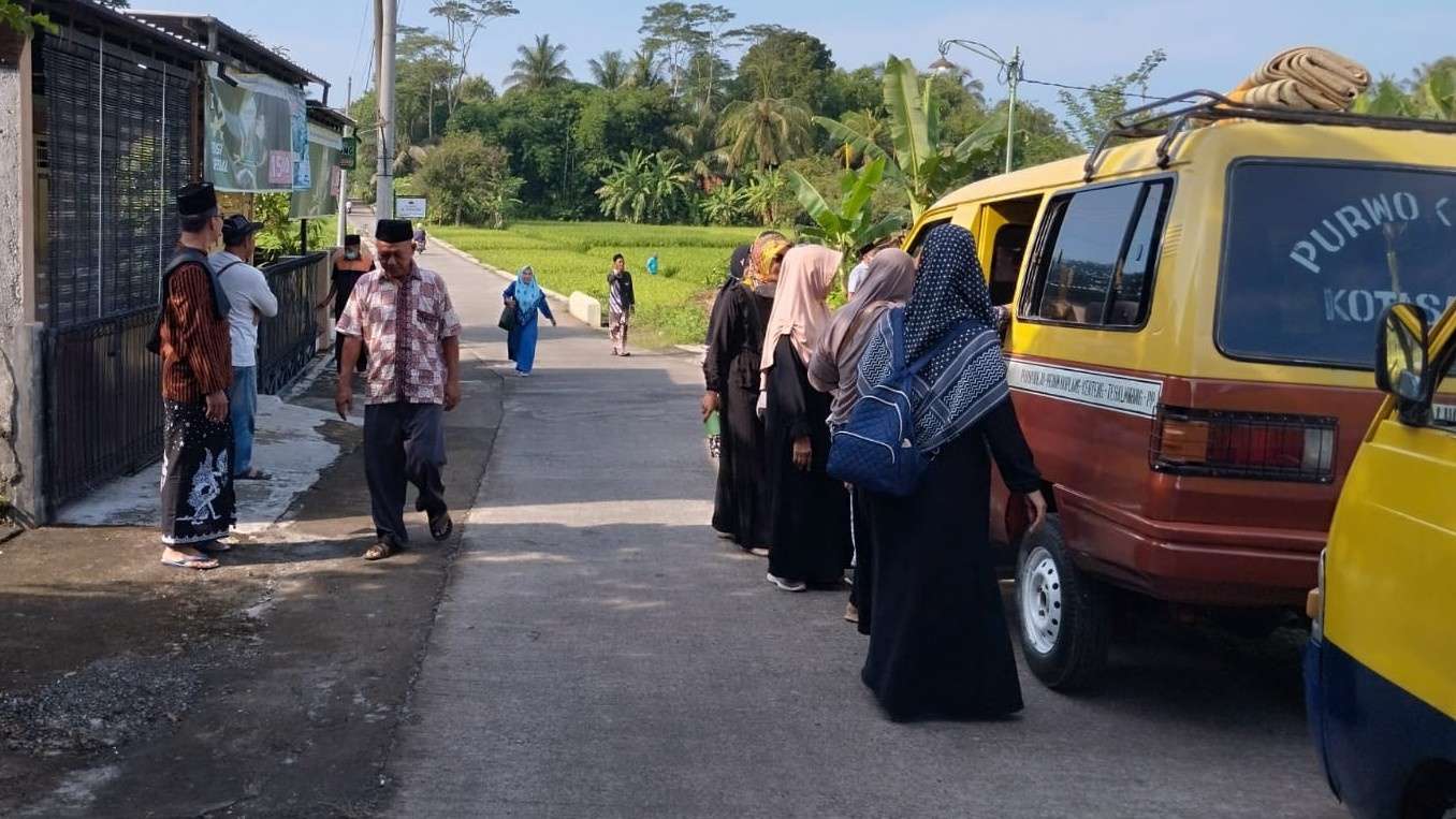 Purworejo Angkat Sopir Angkot Jadi Duta Wisata, Promosi Destinasi dari Dalam Kendaraan