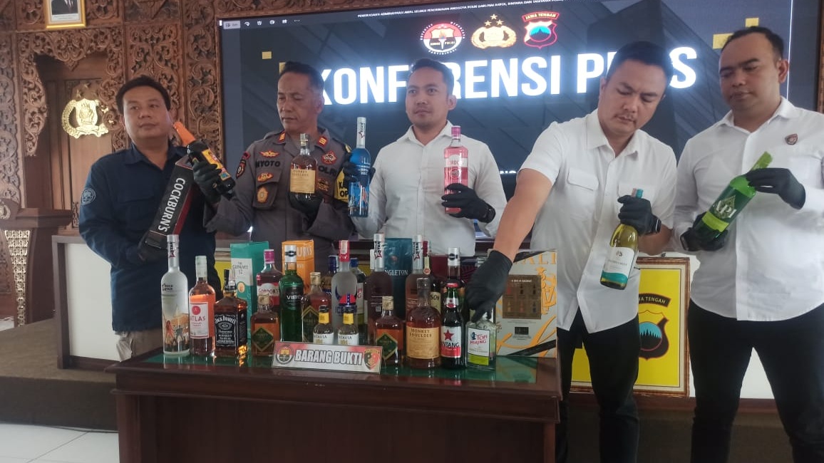 Polres Temanggung Berhasil Amankan Ribuan Botol Miras, Cegah Gangguan Kamtibmas Saat Nataru