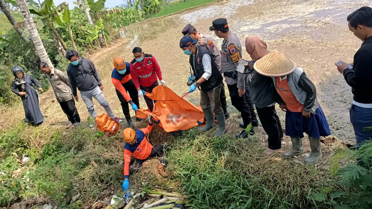HEBOH! Mayat Bayi Ditemukan Terapung di Sungai Semayu Wonosobo