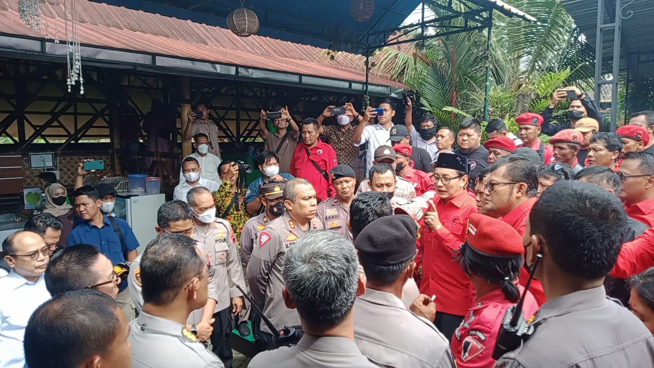 Hina Bung Karno, Kader PDIP Purworejo Desak Politisi Partai Gerindra Minta Maaf