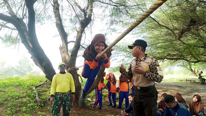 Saka Wira Kartika Berkemah di Pantai Jatimalang Purworejo