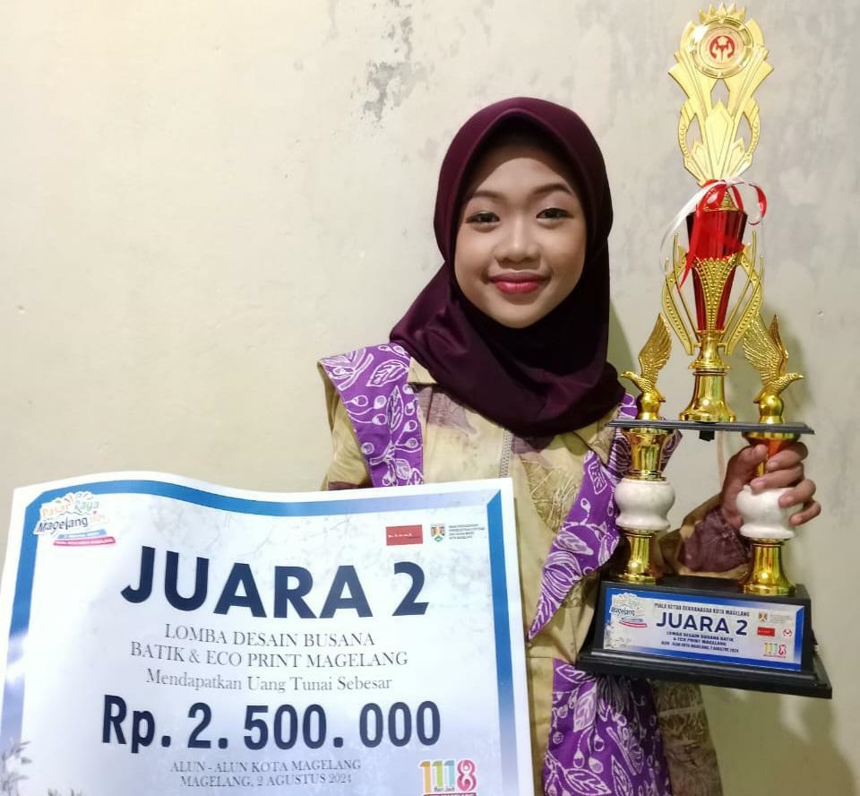 Keren!! Siswa SMP Mutual Kota Magelang Raih Juara II Desain Busana Batik Ecoprint