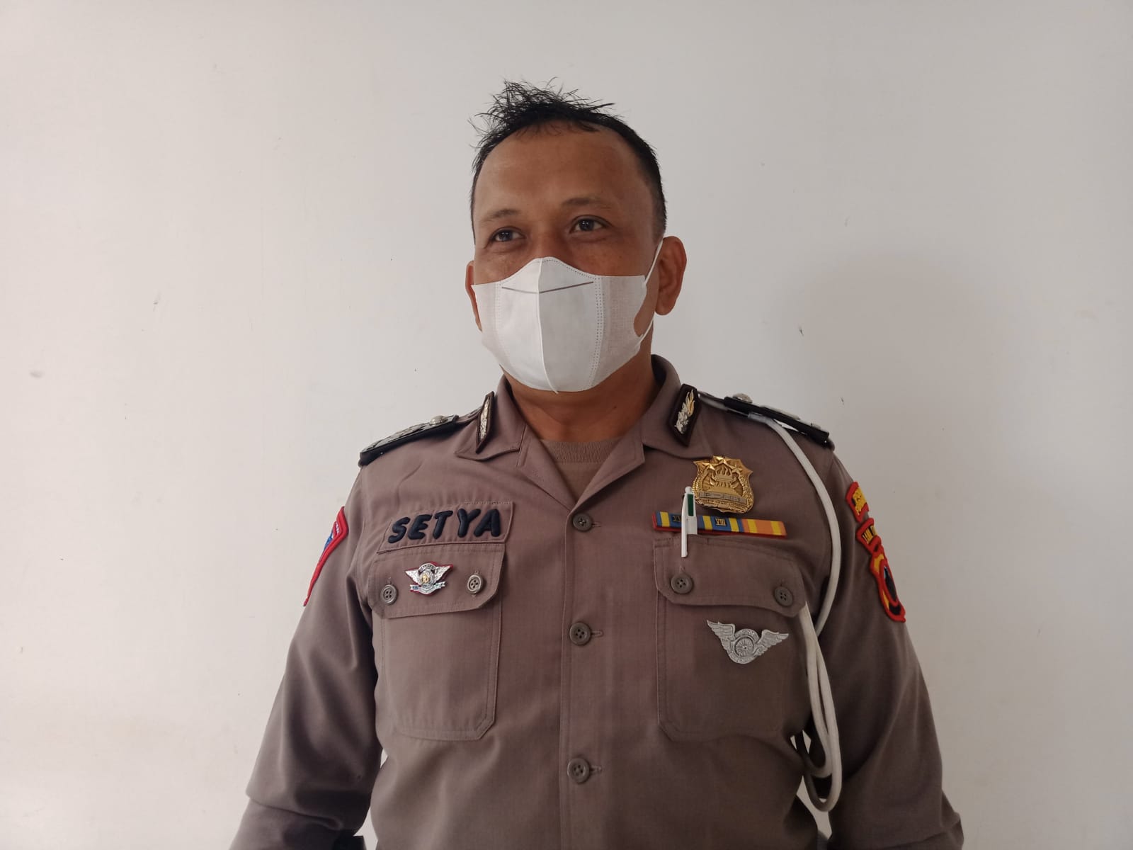 Warga Purworejo Harus Tahu, Pelat Putih Baru Diberlakukan bagi Kendaraan Roda Empat, Sepeda Motor?