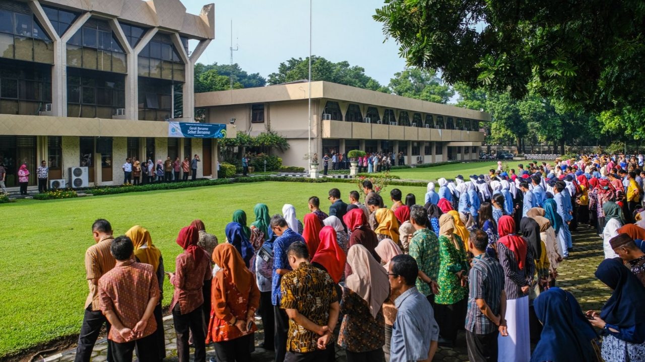 Pemkot Magelang Beri Penghargaan Nakes dan Puskesmas Terbaik pada Peringatan HKN 2024