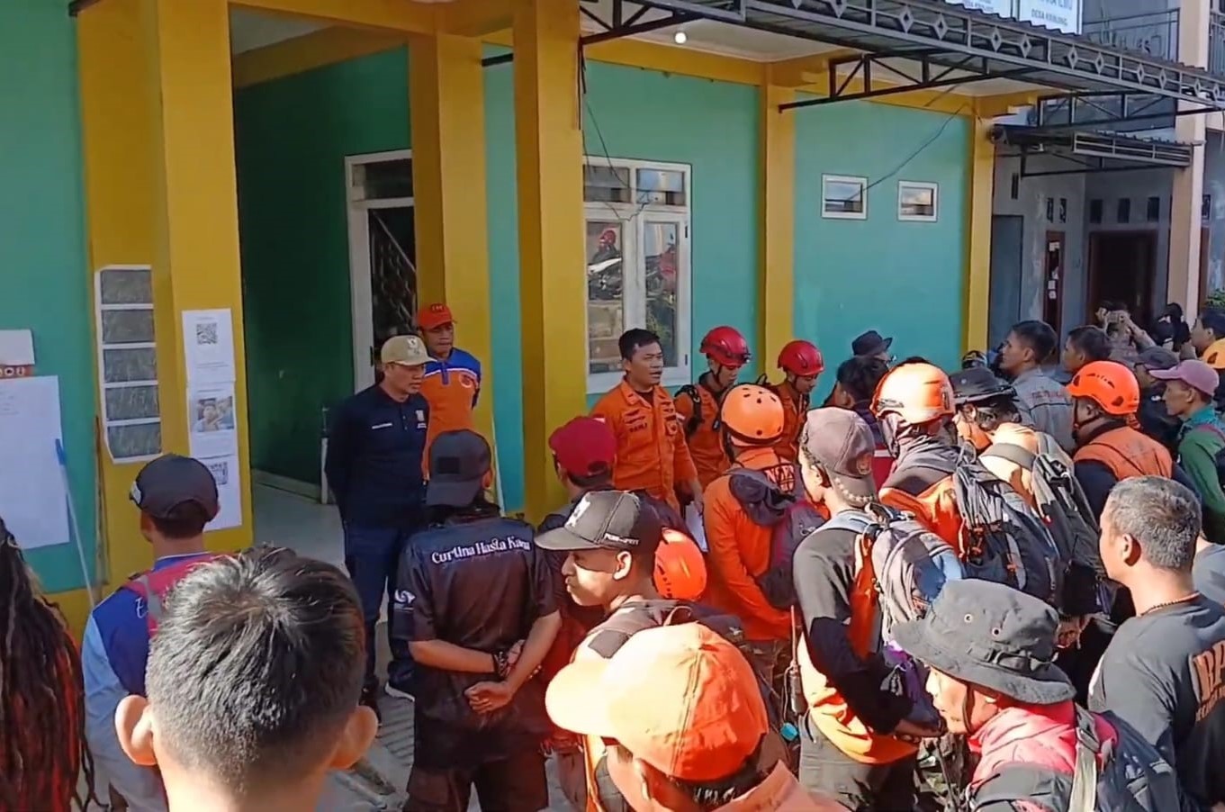 Dua Remaja Yatim Piatu Hilang di Gunung Bismo Wonosobo, 500 Personel SAR Terus Mencari