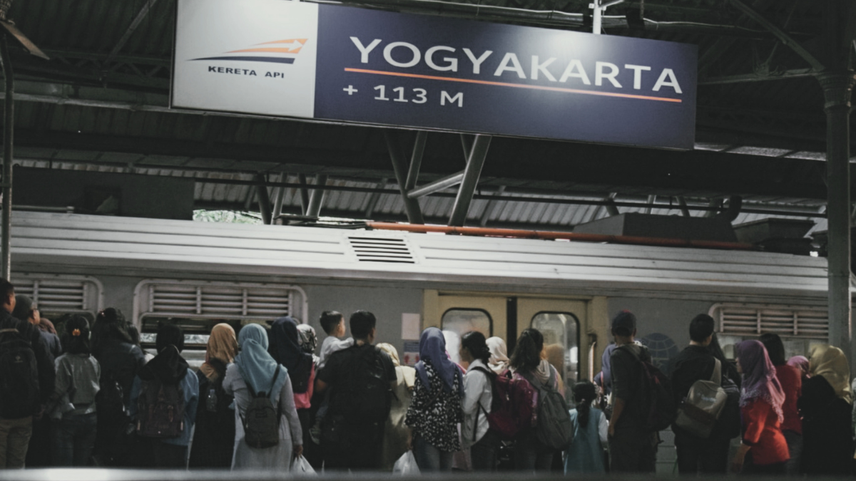 Nyaman Tanpa Desak-Desakan! Rekomendasi Kereta Api Rute Jogja-Solo Buat Kamu yang Sering Ketinggalan KRL