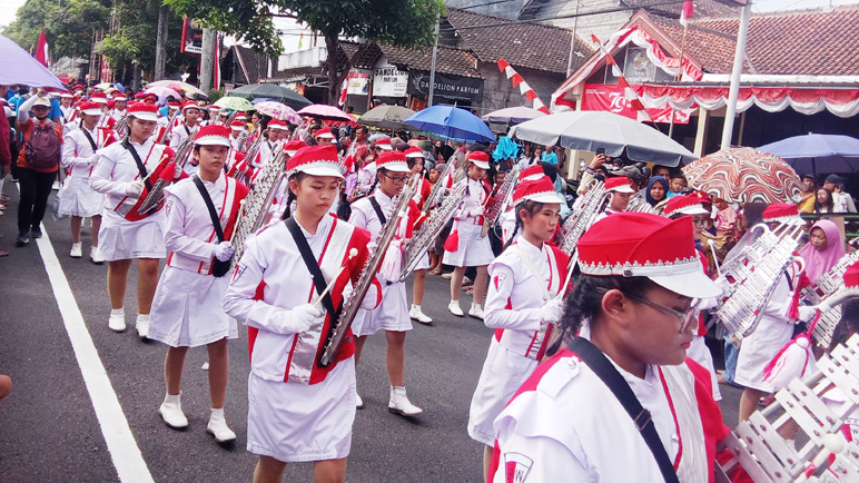 Rayakan HUT RI 79, Pemkab Magelang Gelar Parade Budaya dari kantor Bupati ke Lapangan Sawitan