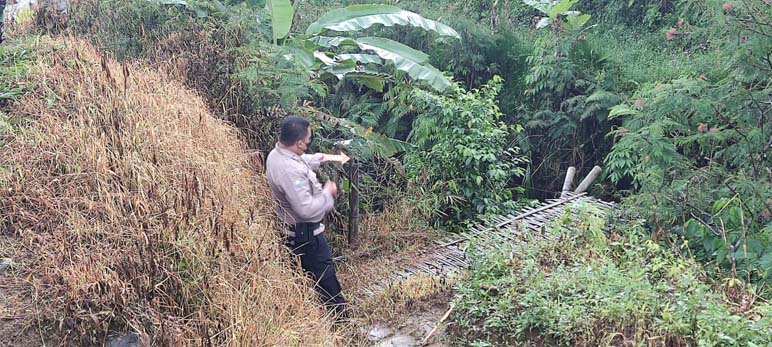 Jembatan Bambu Kali Galuh di Wonosobo Ambrol, 1 Orang Tewas 5 Luka-luka