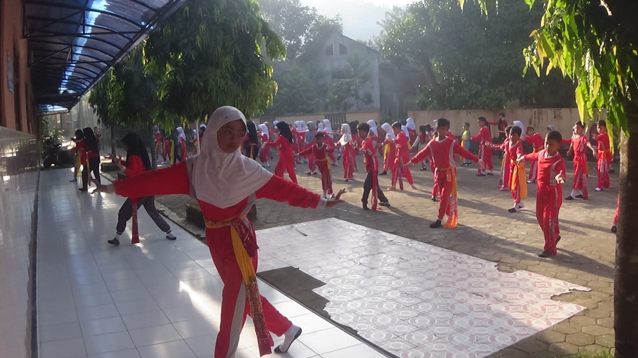 Kenalkan Tari Khas Purworejo Sejak Dini 