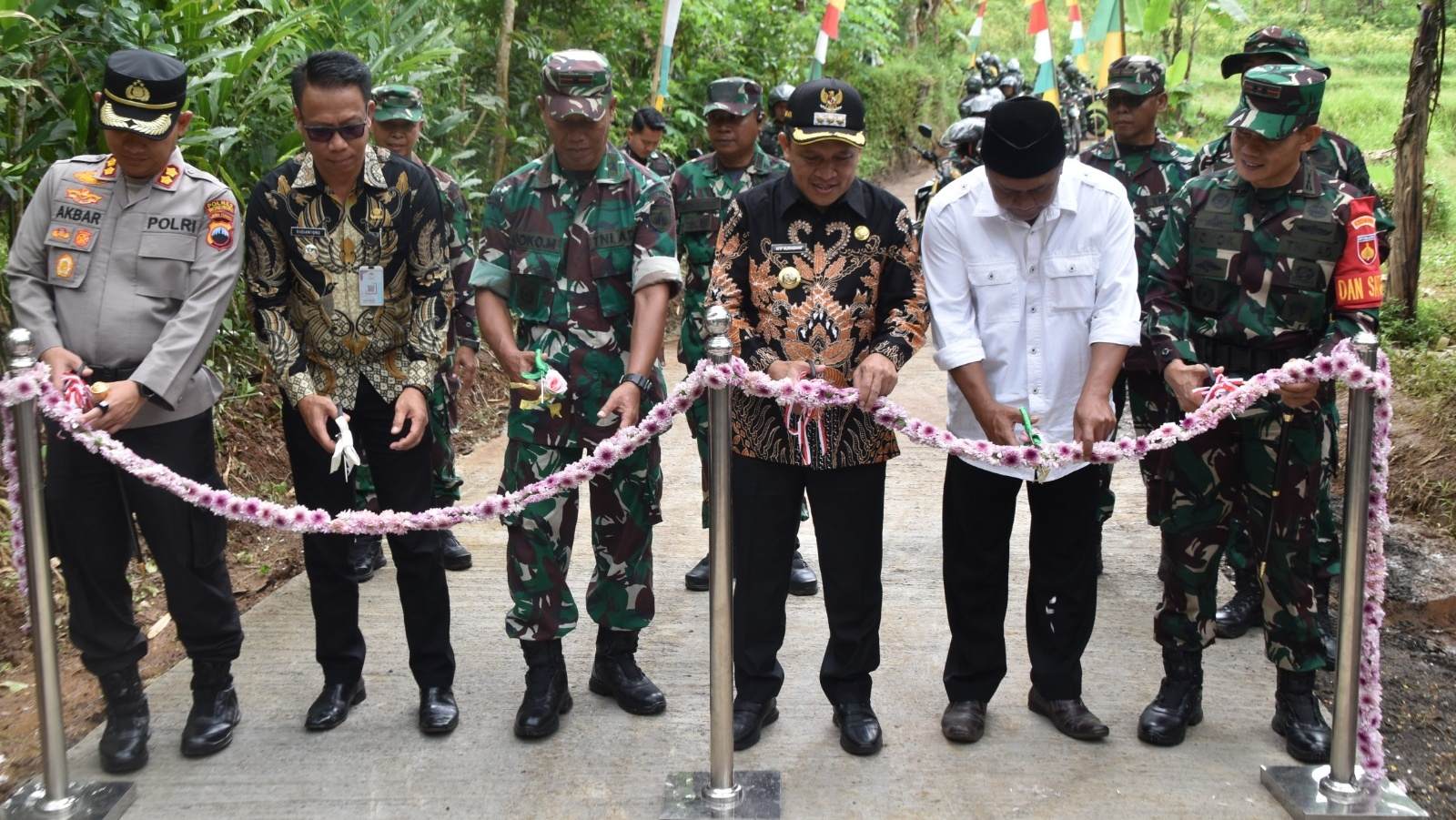 TMMD Sengkuyung Desa Dempel Wonosobo, Buka Jalan 800 Meter Tembus Purworejo
