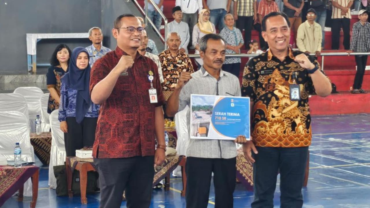 PDAM Kota Magelang Salurkan Bantuan Sambungan Air Gratis 710 Keluarga