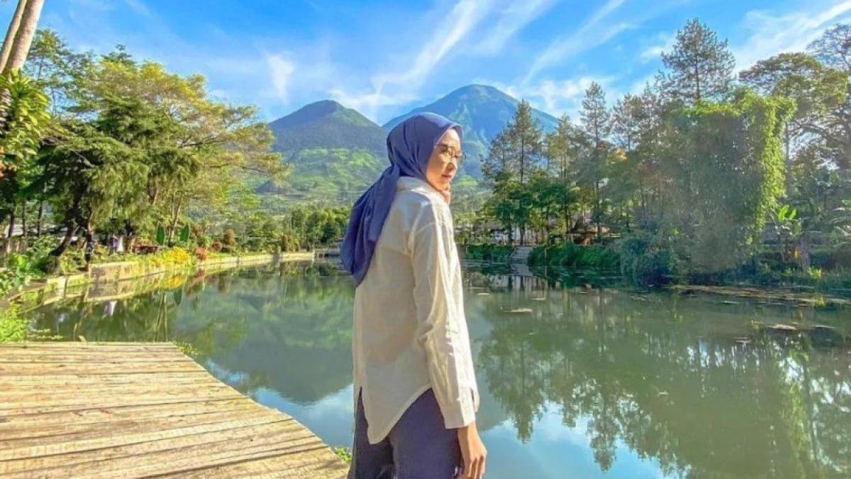 Sejuknya Udara Di Wisata Telaga Bedakah Wonosobo Yang Mempunyai View Dua Gunung Sekaligus!