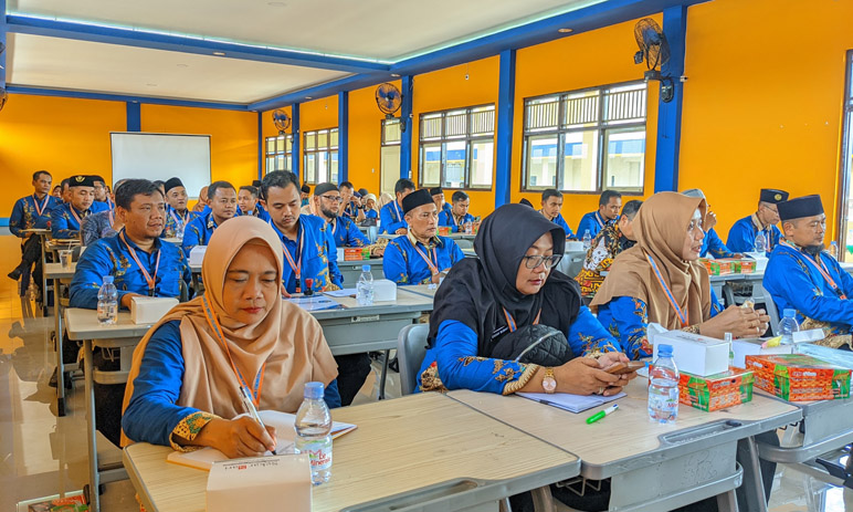 27 Sekolah dari Banyumas Studi Tiru di SMP Mutual Kota Magelang