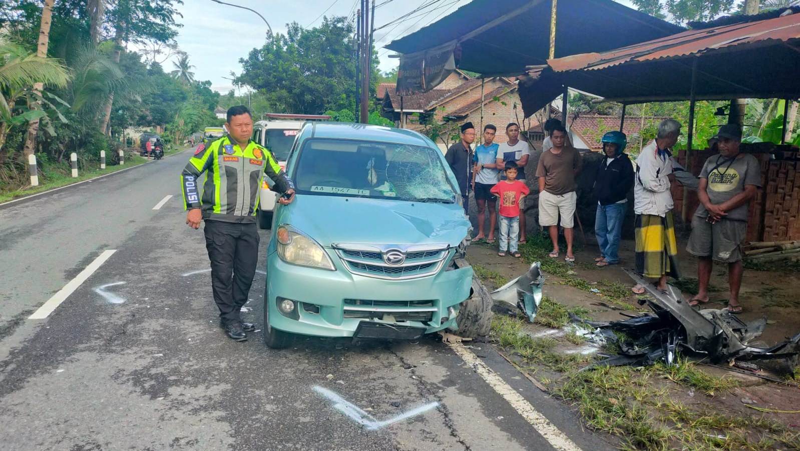Pengendara Motor Meninggal Dunia Usai Tabrak Xenia di Jalan Borobudur-Salaman