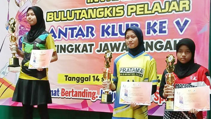 Mencintai Olahraga, Sarah Siswa SMP Mutual Kota Magelang Raih Juara 3 Bulutangkis Jateng-DIY