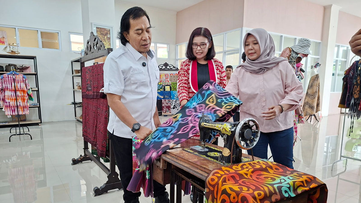 Datang ke Kota Magelang Komeng Puji Produk UMKM 25 Tahun Masih Eksis