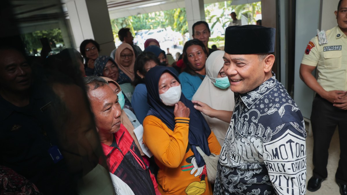 Cair Rp2 Miliar! Pemprov Jateng dan Baznas Bagikan 8.000 Sembako Jelang Idulfitri
