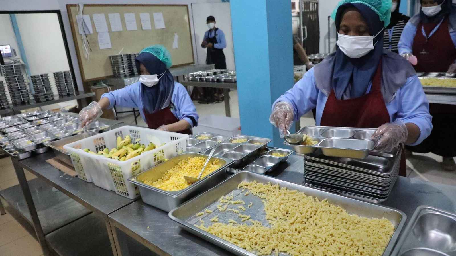 Siswa Kenyang Warga Senang, Program MBG Kudus Hadirkan Gizi dan Lapangan Kerja