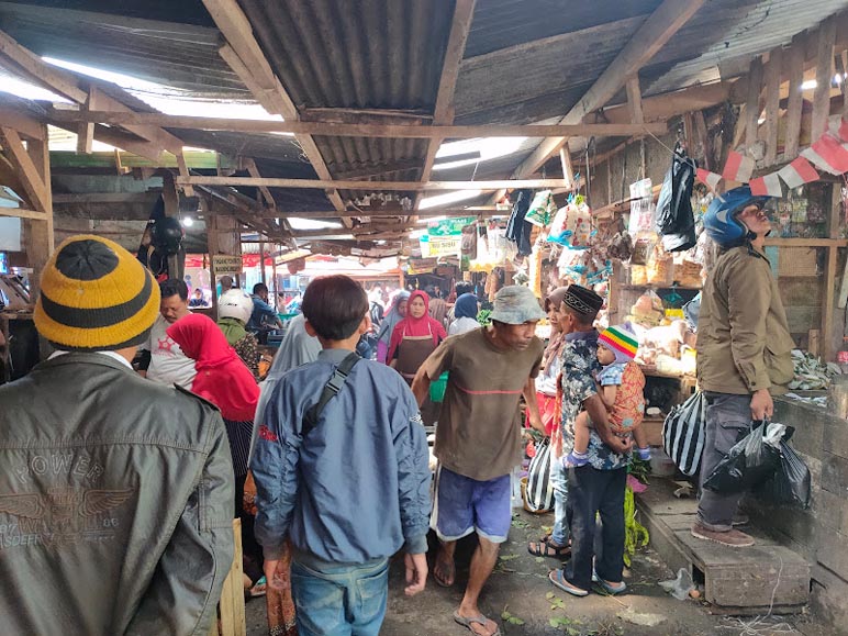 Lapak Penampungan akan Dibongkar, Pemkab Wonosobo Desak Pedagang Segera Masuk Pasar